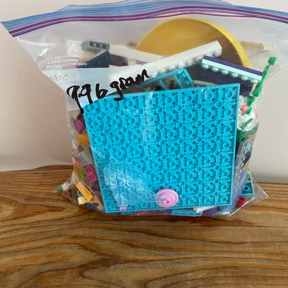 Mixed Lego lot of 2+ lbs